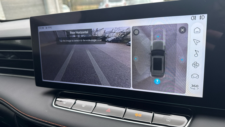 MG HS 1.5 T-GDI Trophy 5dr DCT Petrol Hatchback